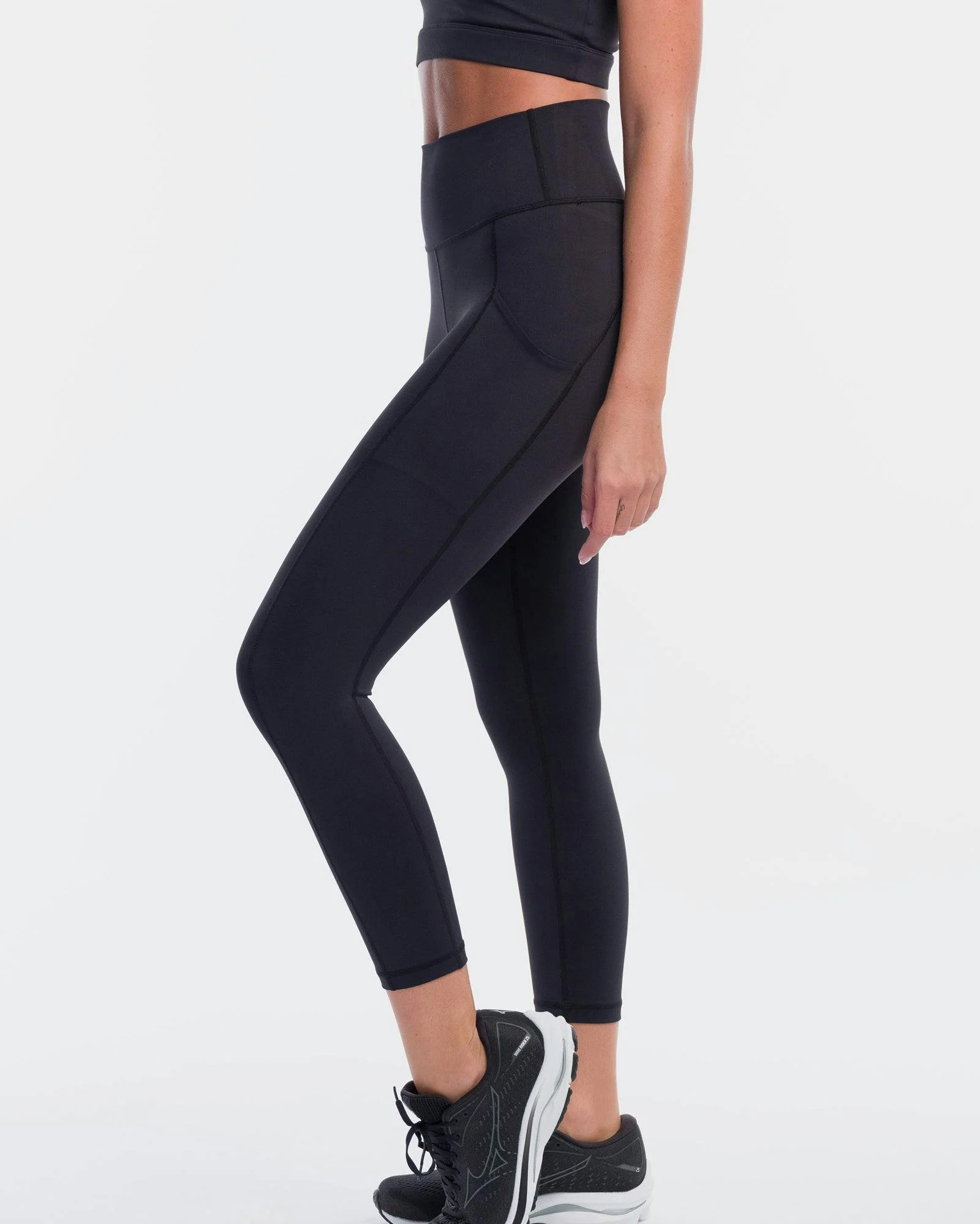 Base 7/8 Pocket Legging - Image 10