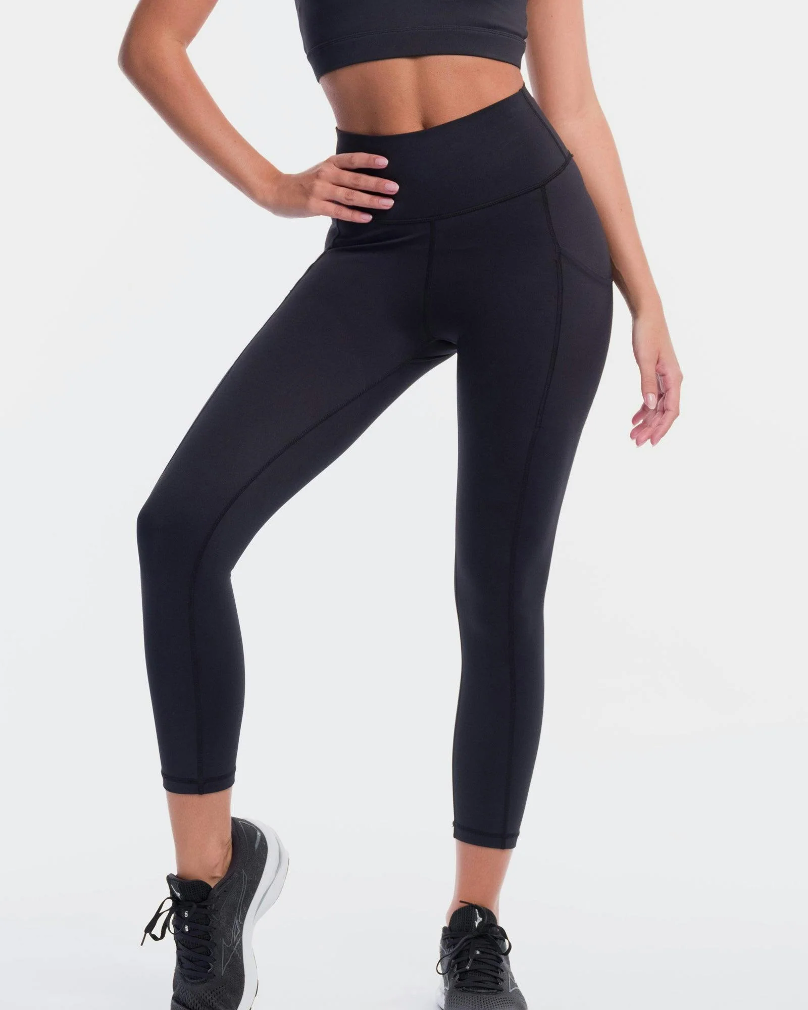 Base 7/8 Pocket Legging - Image 12
