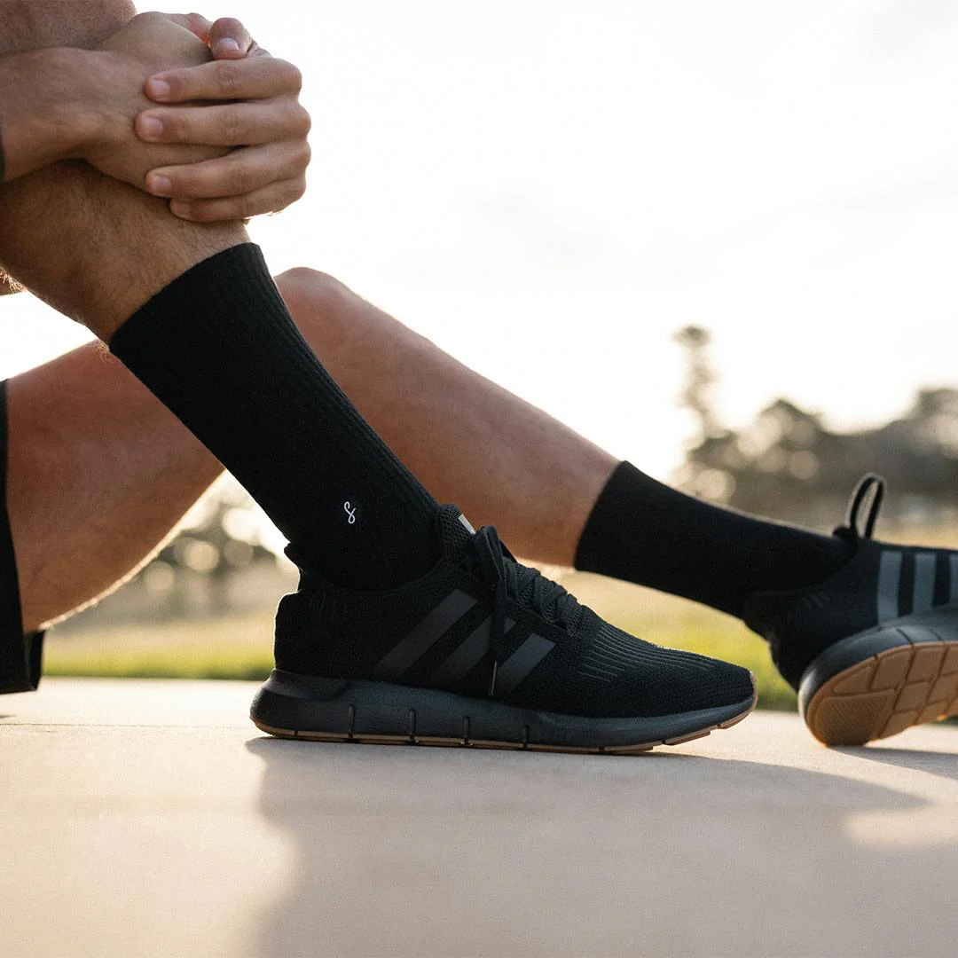 Black Signature Sports - Image 3