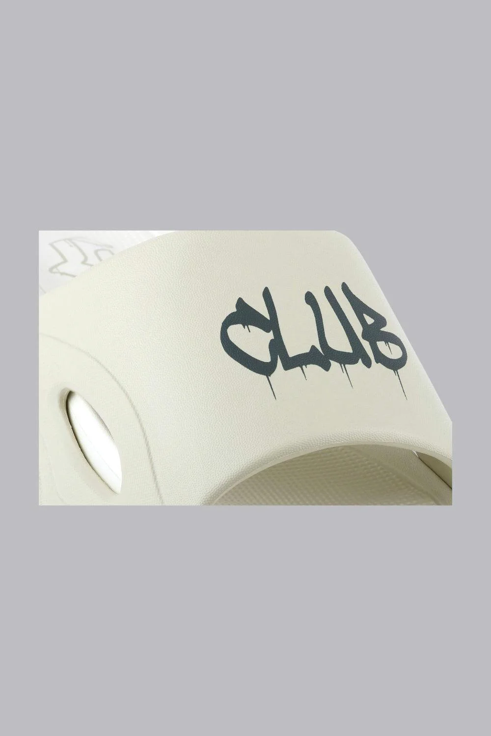 Clubman "Cloud Cream" Slide - Image 4