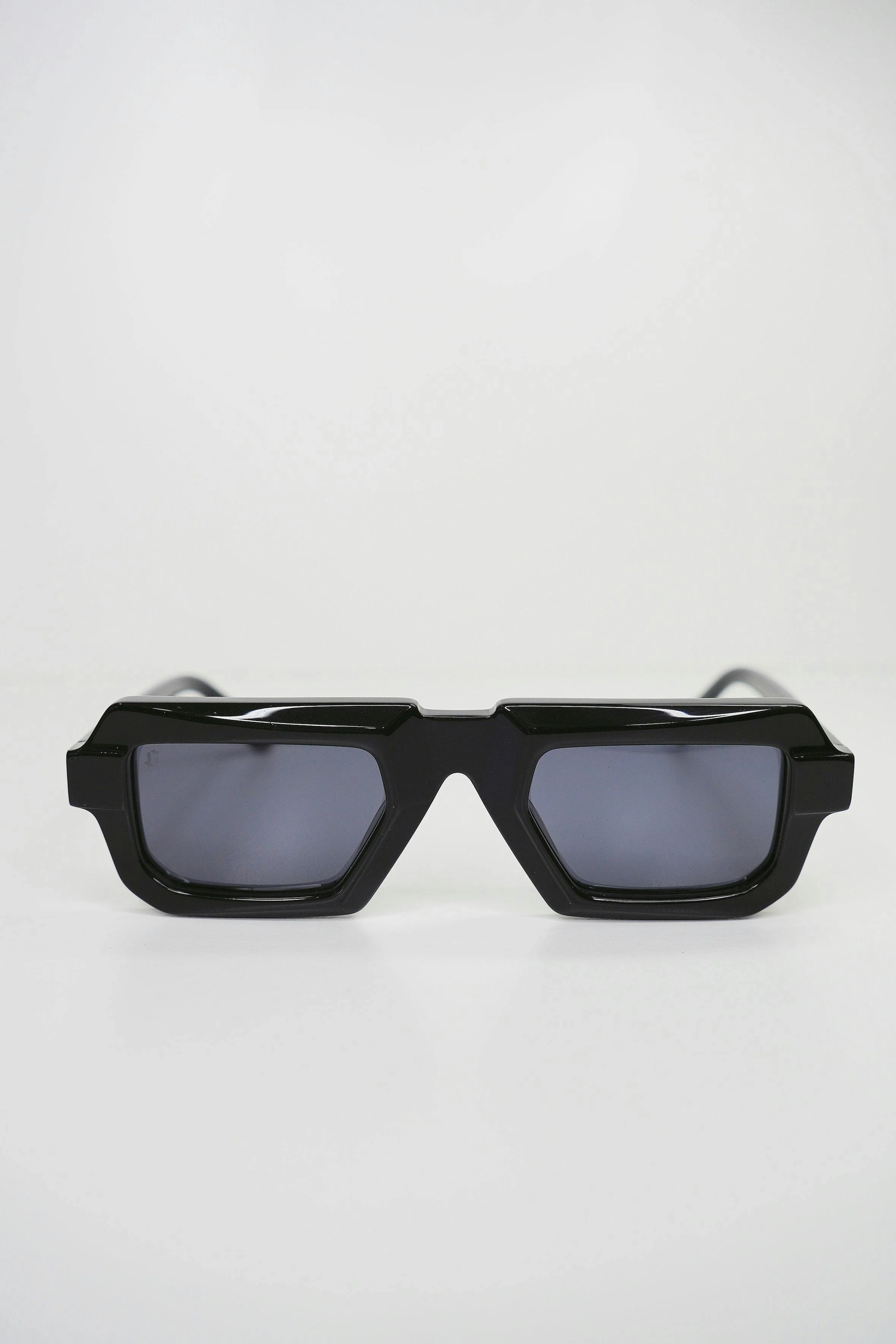 Clubman  "Drift " Sunglasses - Image 5
