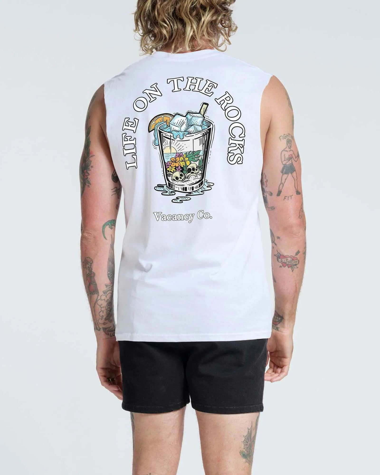 Life on the Rocks Tank - Image 4