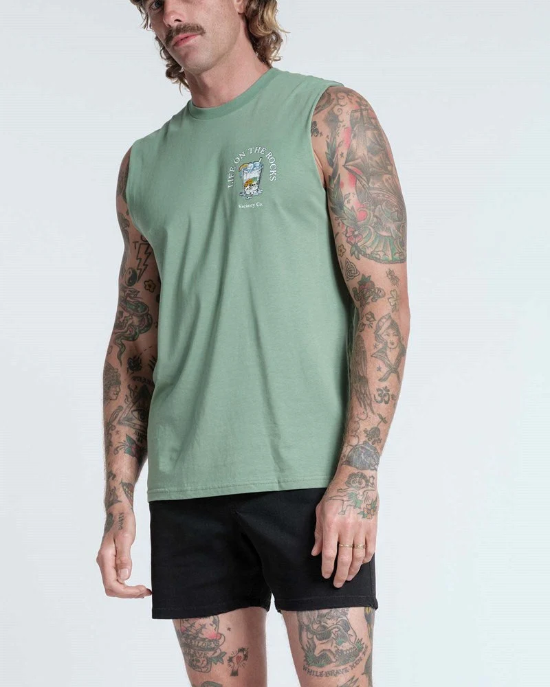 Life on the Rocks Tank - Image 3