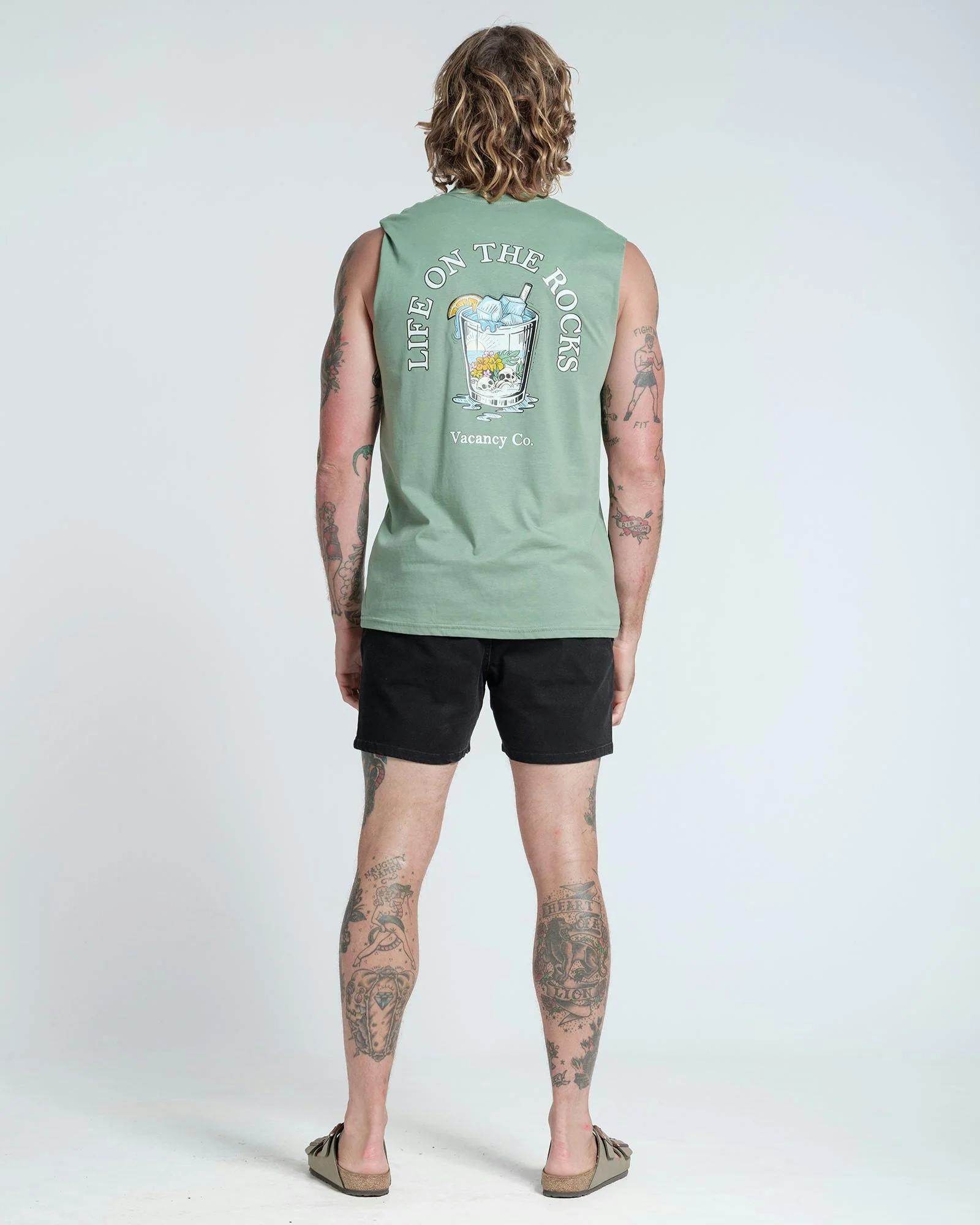 Life on the Rocks Tank - Image 8