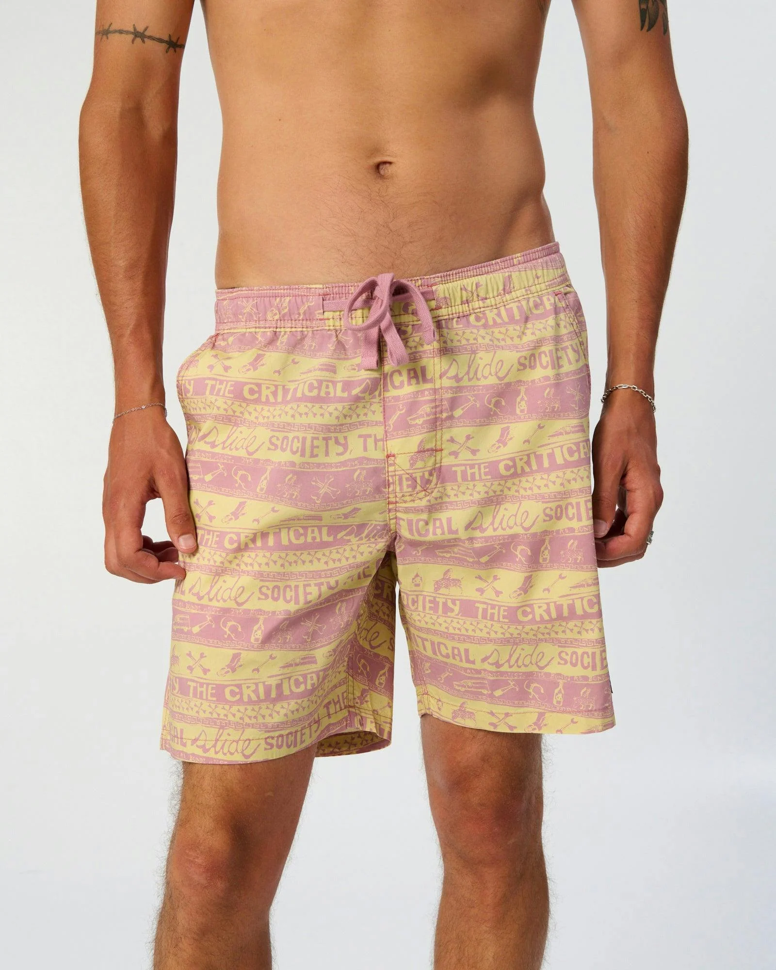 Myth 17" Trunk - Coral - Image 7