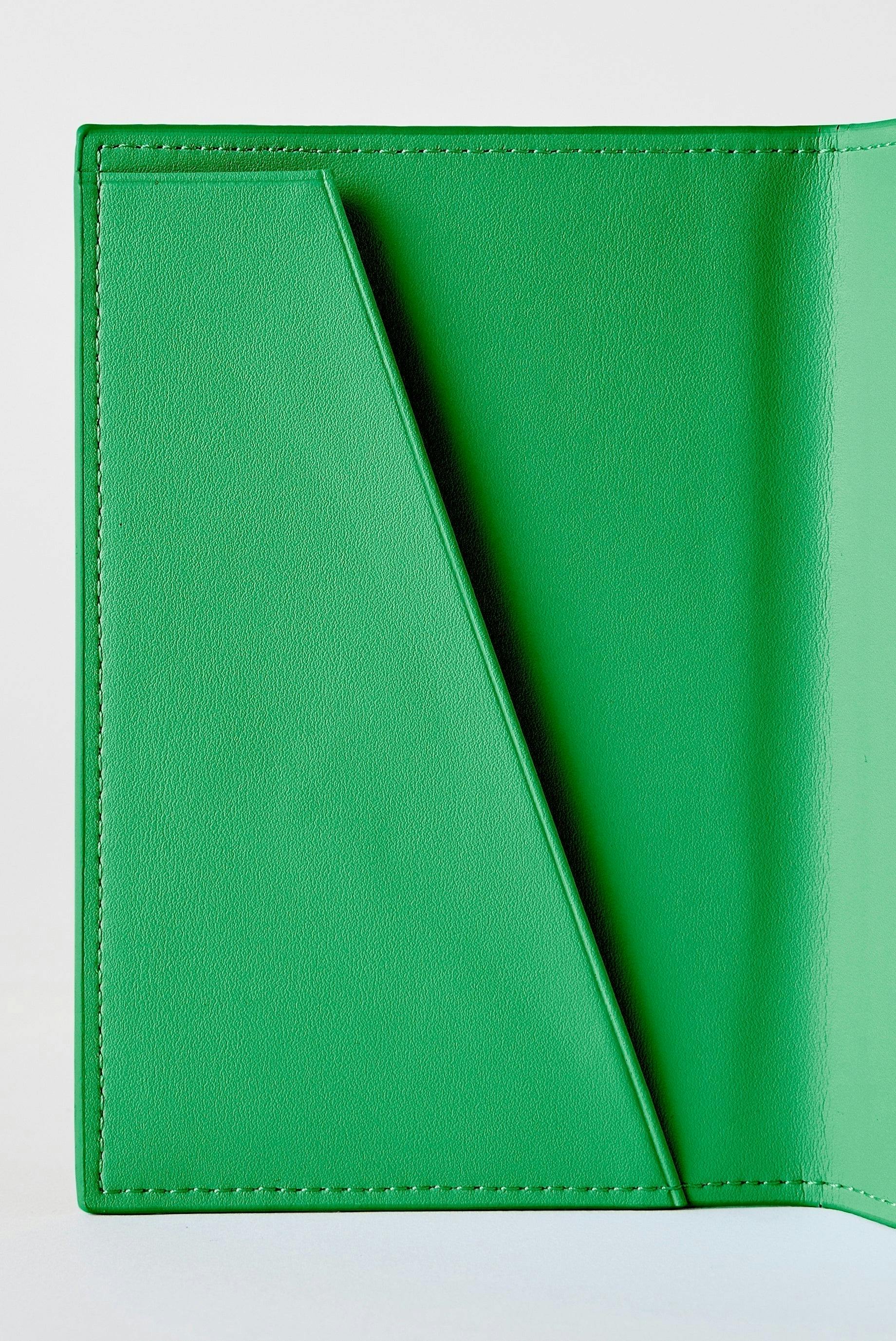 Leather Passport Holder | Green - Image 5