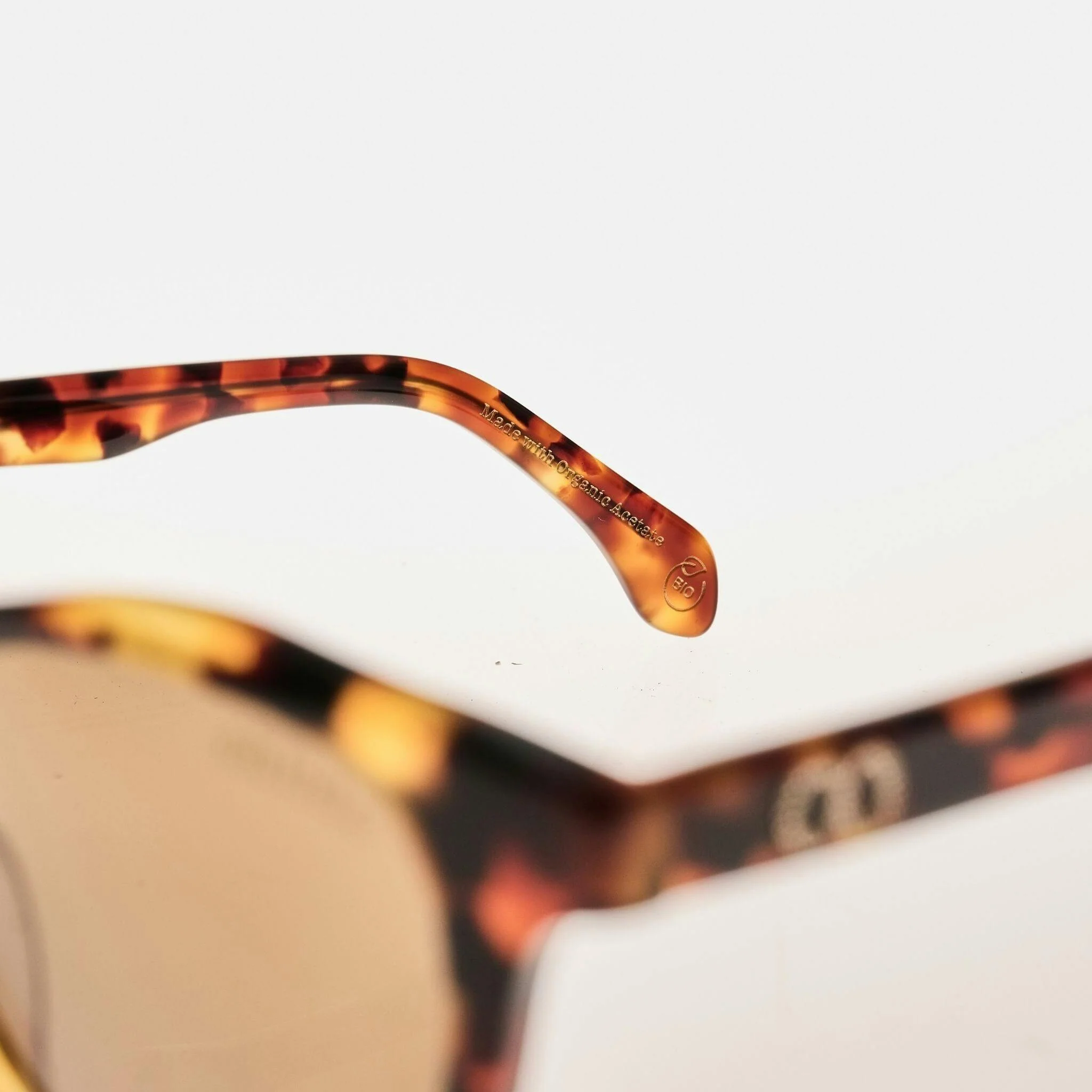 VOCAL Rich Gloss Tort | Amber Bio Lens - Image 8